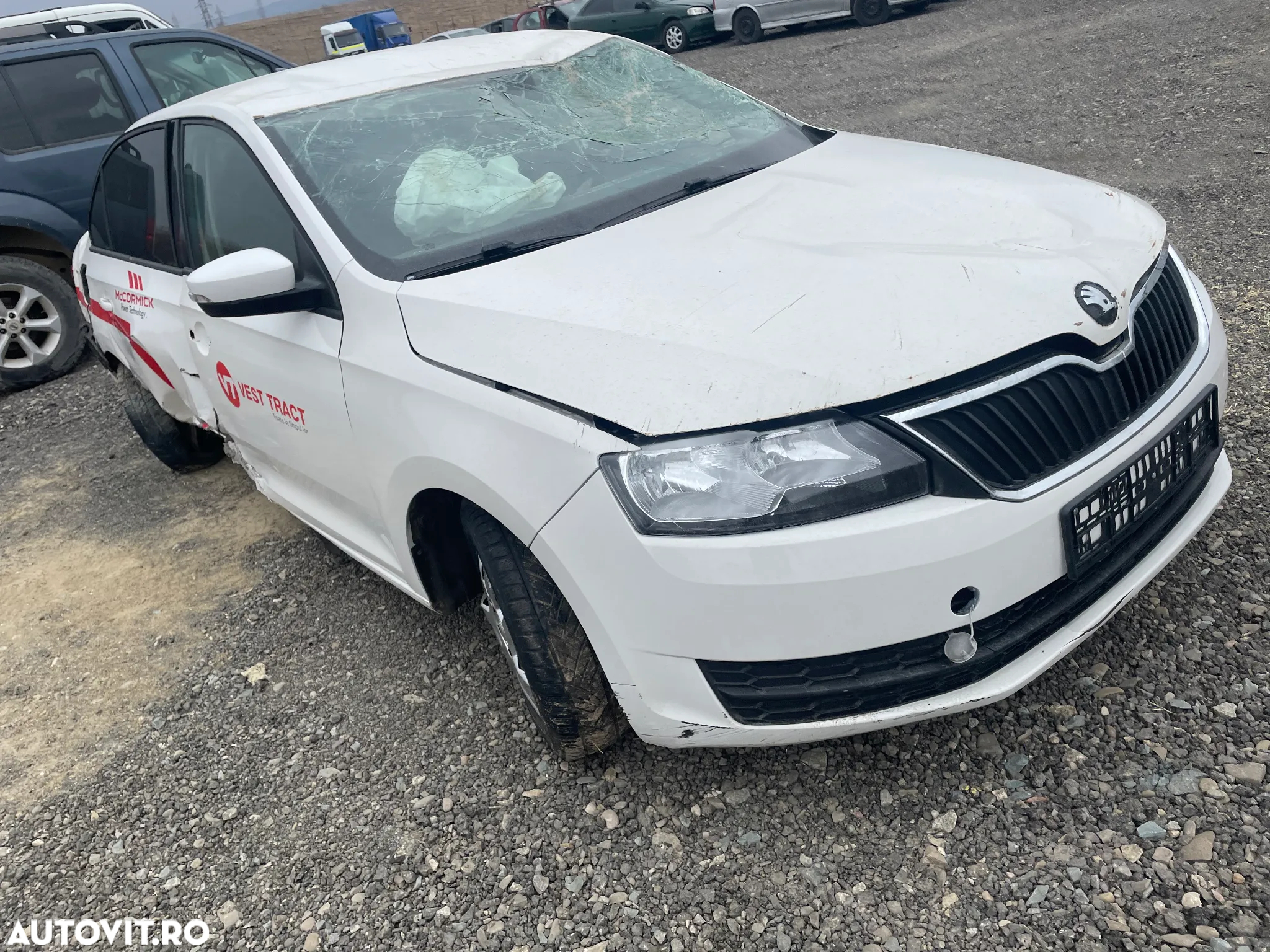 Dezmembram Skoda Rapid 2016 hatchback 1.2tsi CJZC - 2