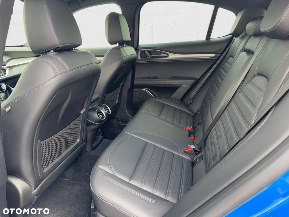 Alfa Romeo Stelvio 2.0 Turbo Veloce Q4 - 8