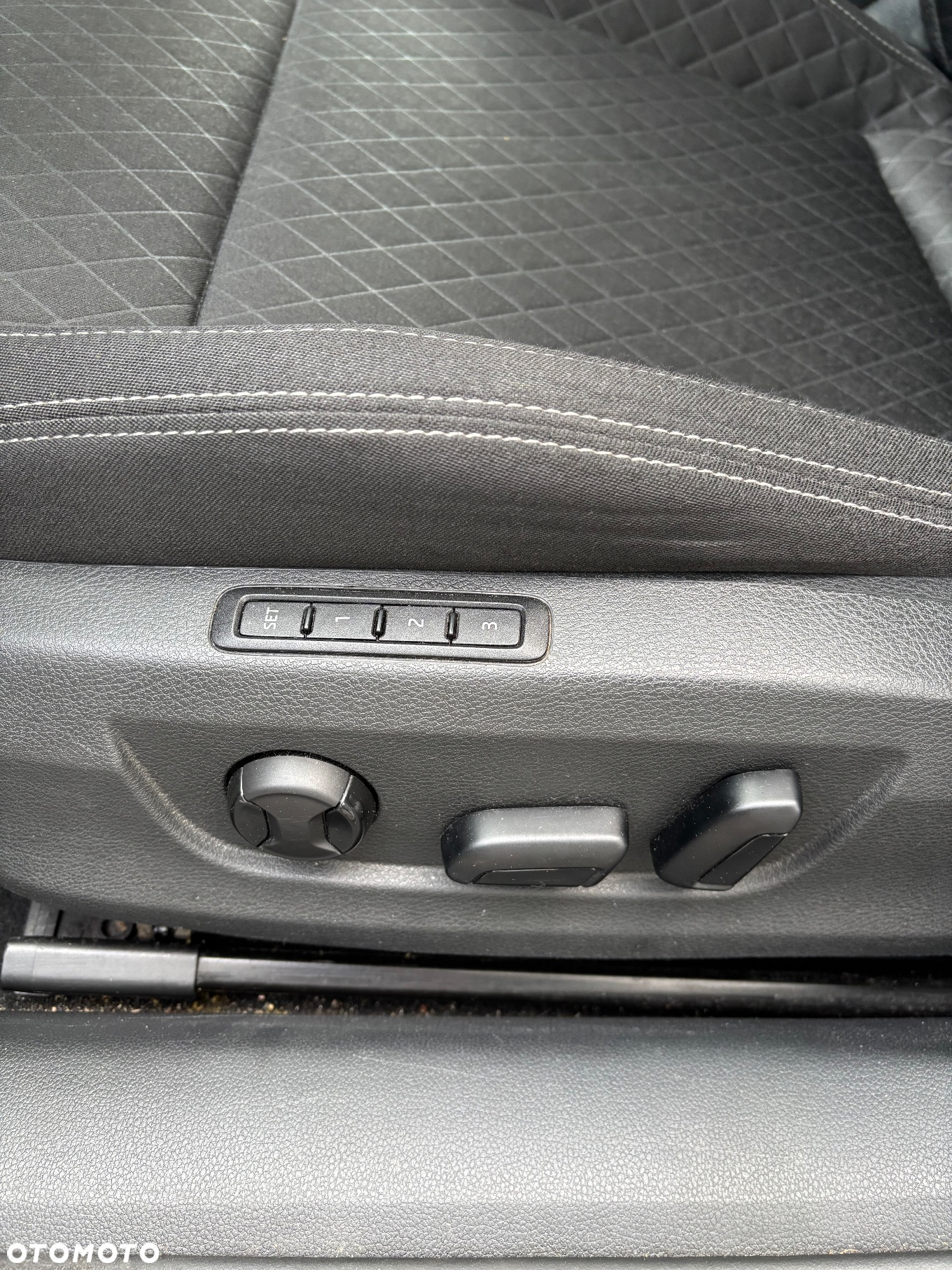 Skoda Superb Combi 2.0 TDI DSG Style - 8
