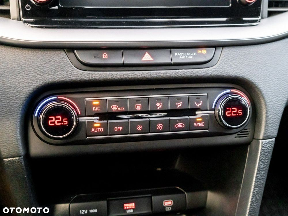 Kia XCeed 1.5 T-GDI M - 16