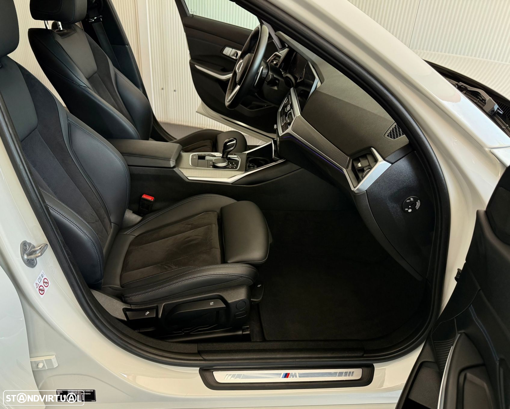 BMW 330 e Touring Pack M Auto - 34