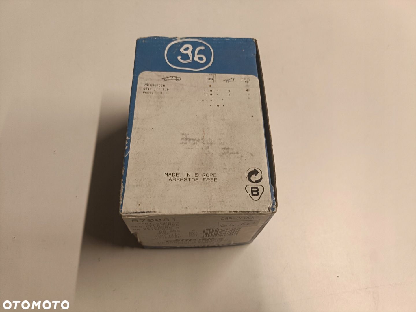 VW Golf III Vento PRZEDNIE KLOCKI HAMULCOWE przód 670081 - 1