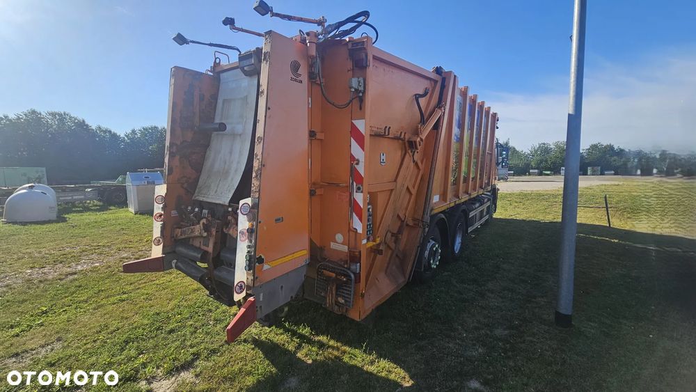 Volvo FM 330 - ŚMIERCIARKA - 3