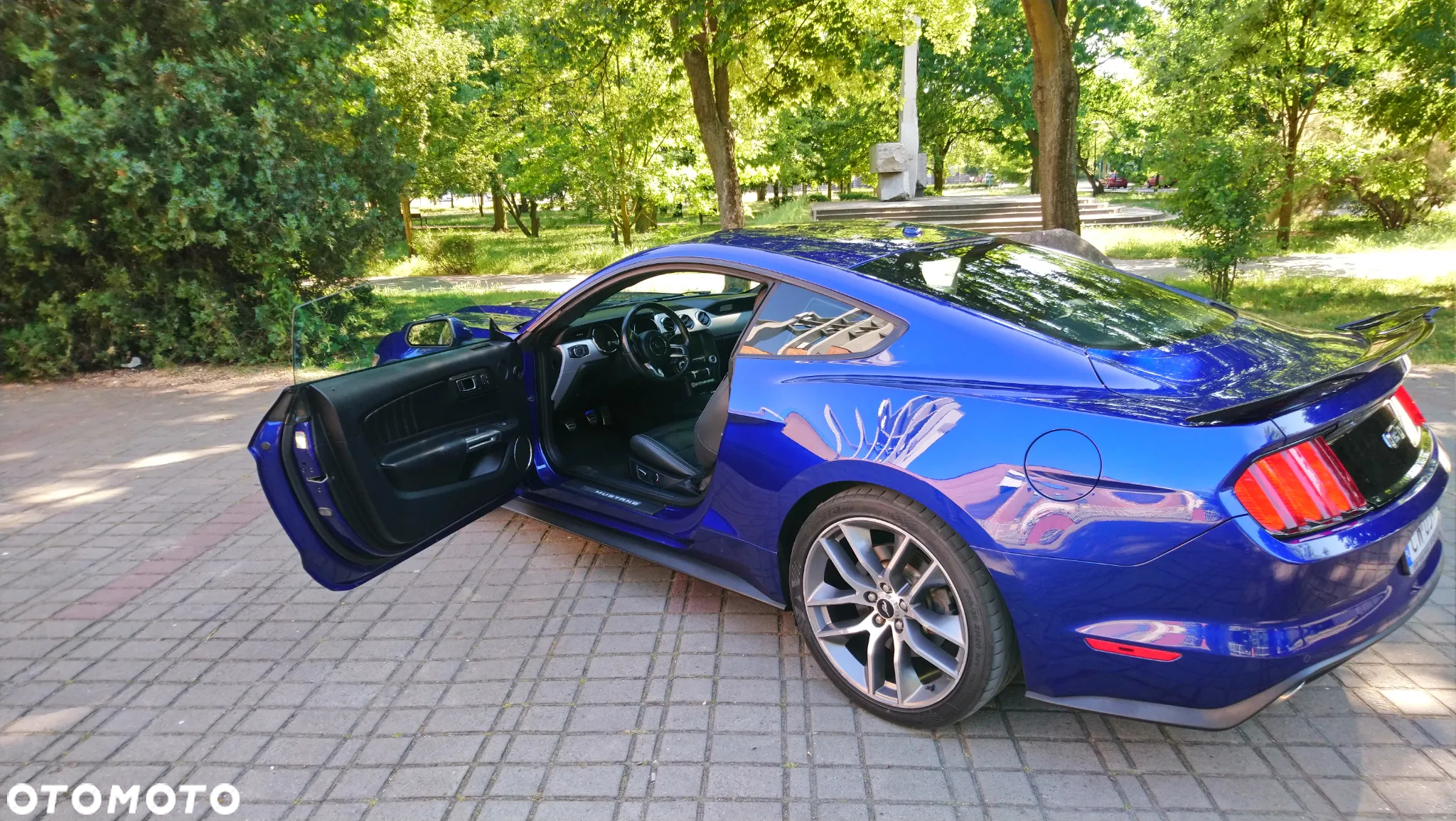 Ford Mustang 5.0 V8 GT - 2