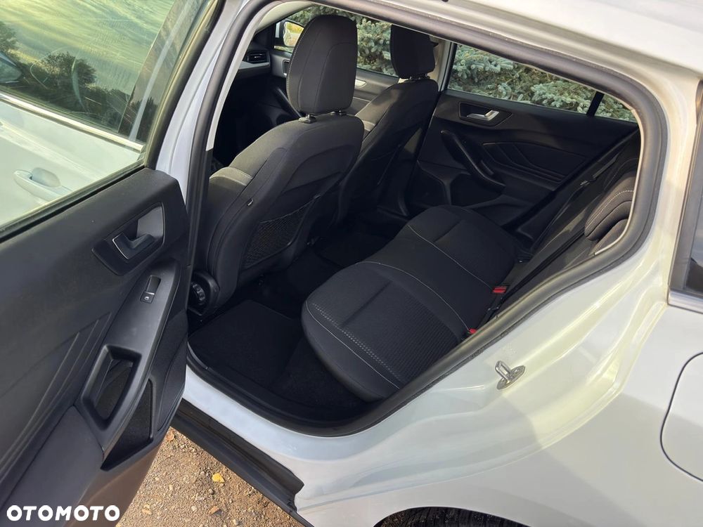 Ford Focus - 7