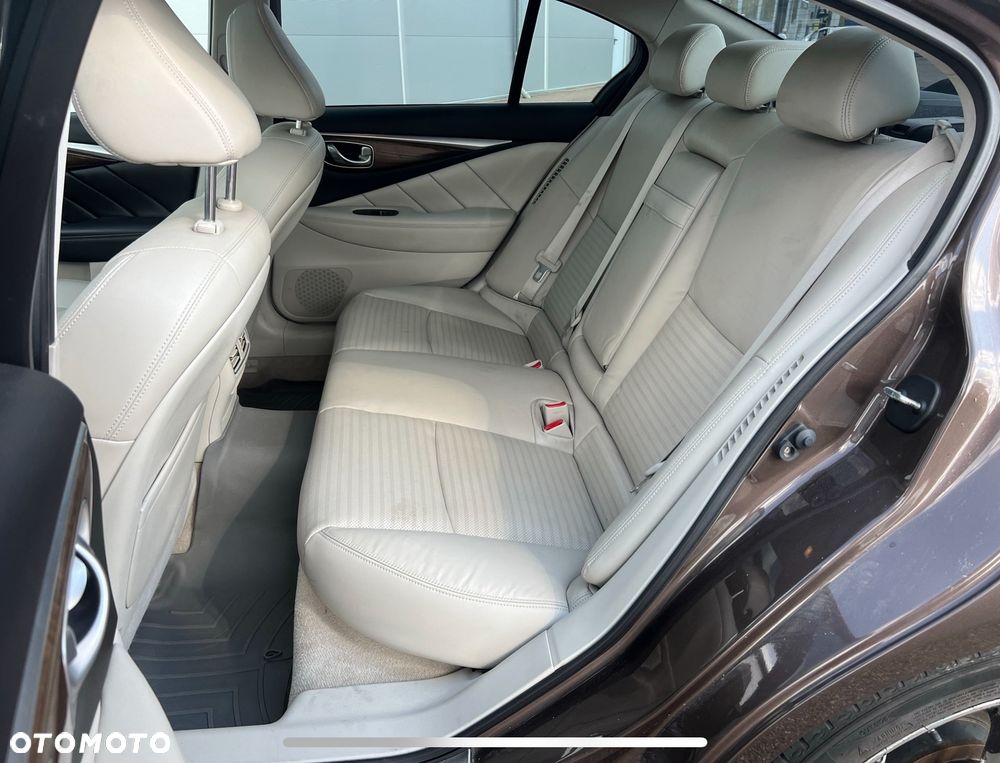 Infiniti Q50 - 21