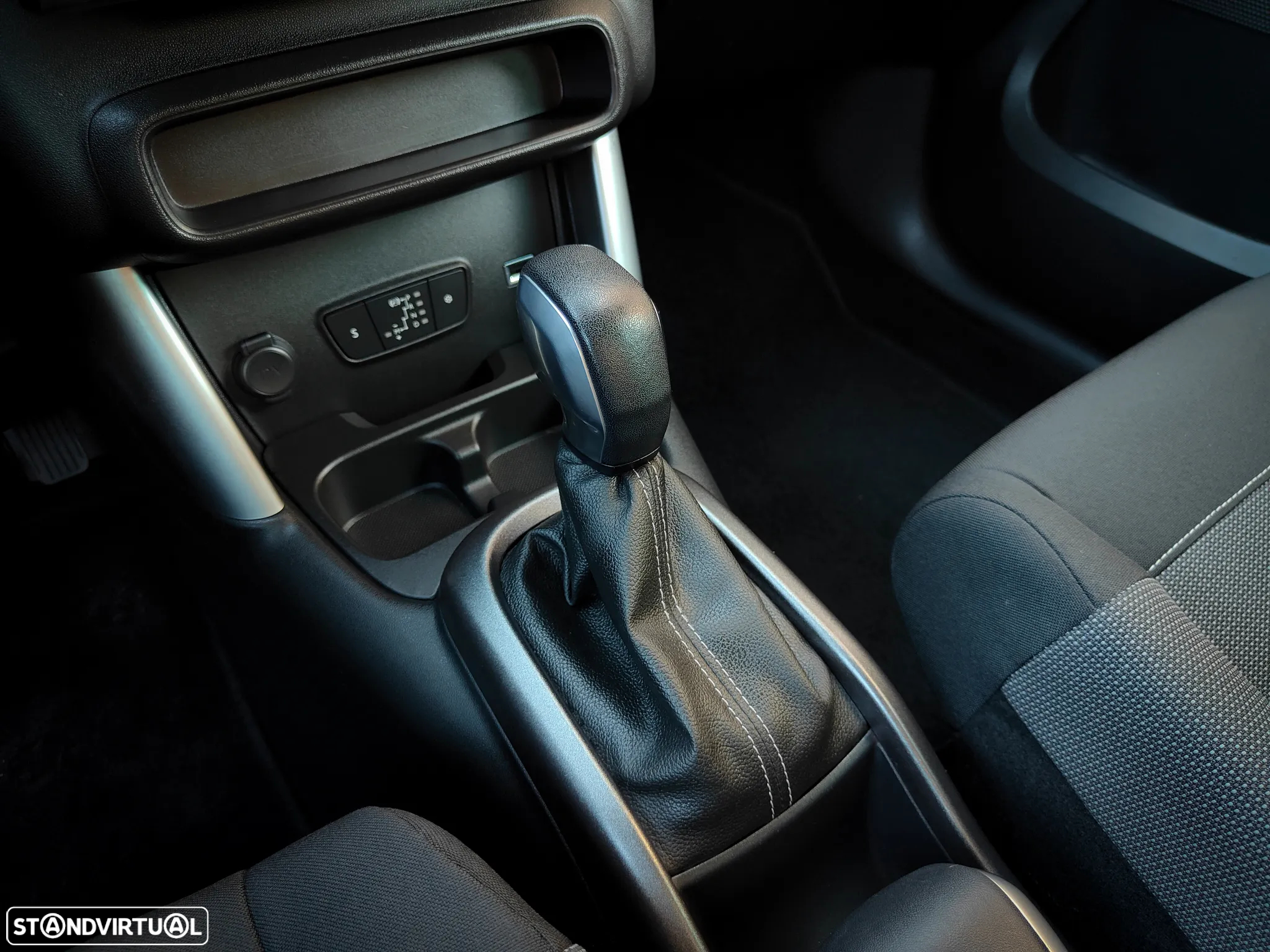 Citroën C3 Aircross 1.2 PureTech Shine EAT6 - 35