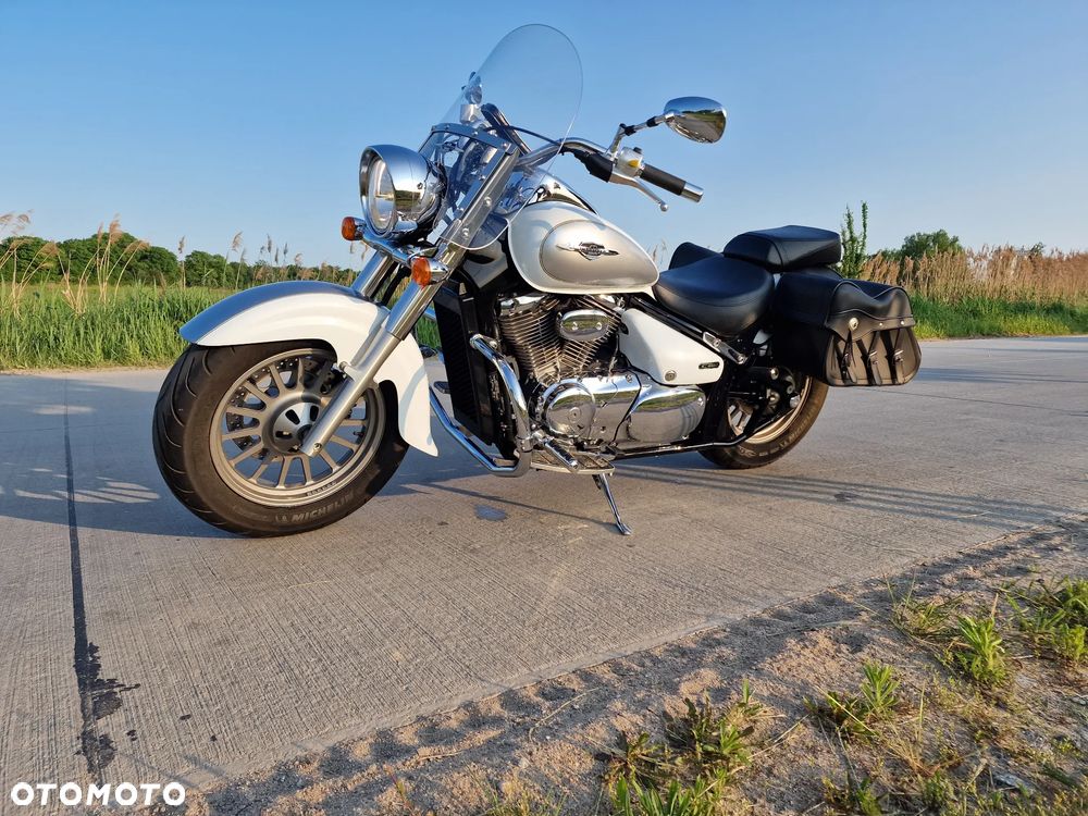 Suzuki Intruder - 4