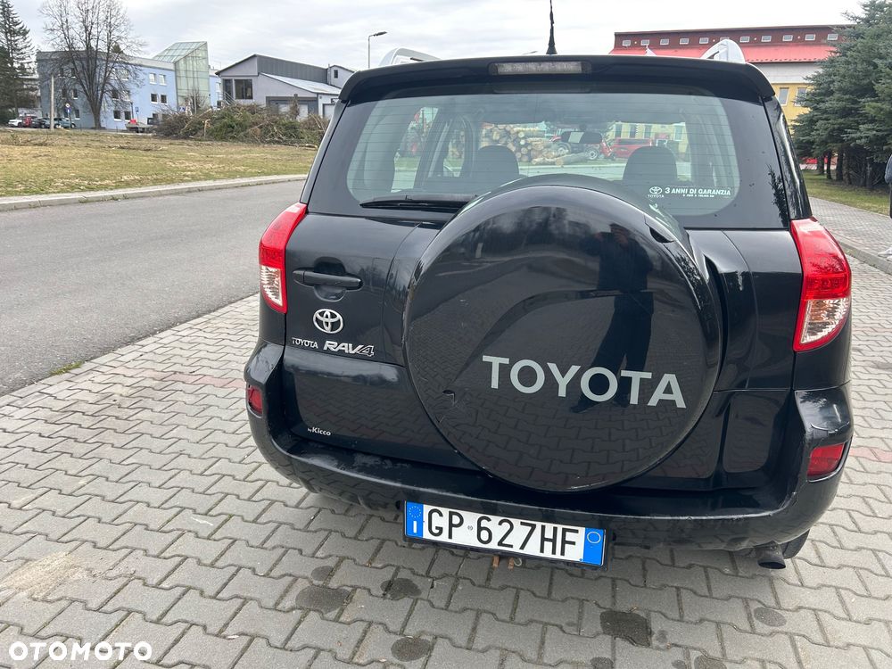 Toyota RAV4 2.2 D-4D 4x4 - 6