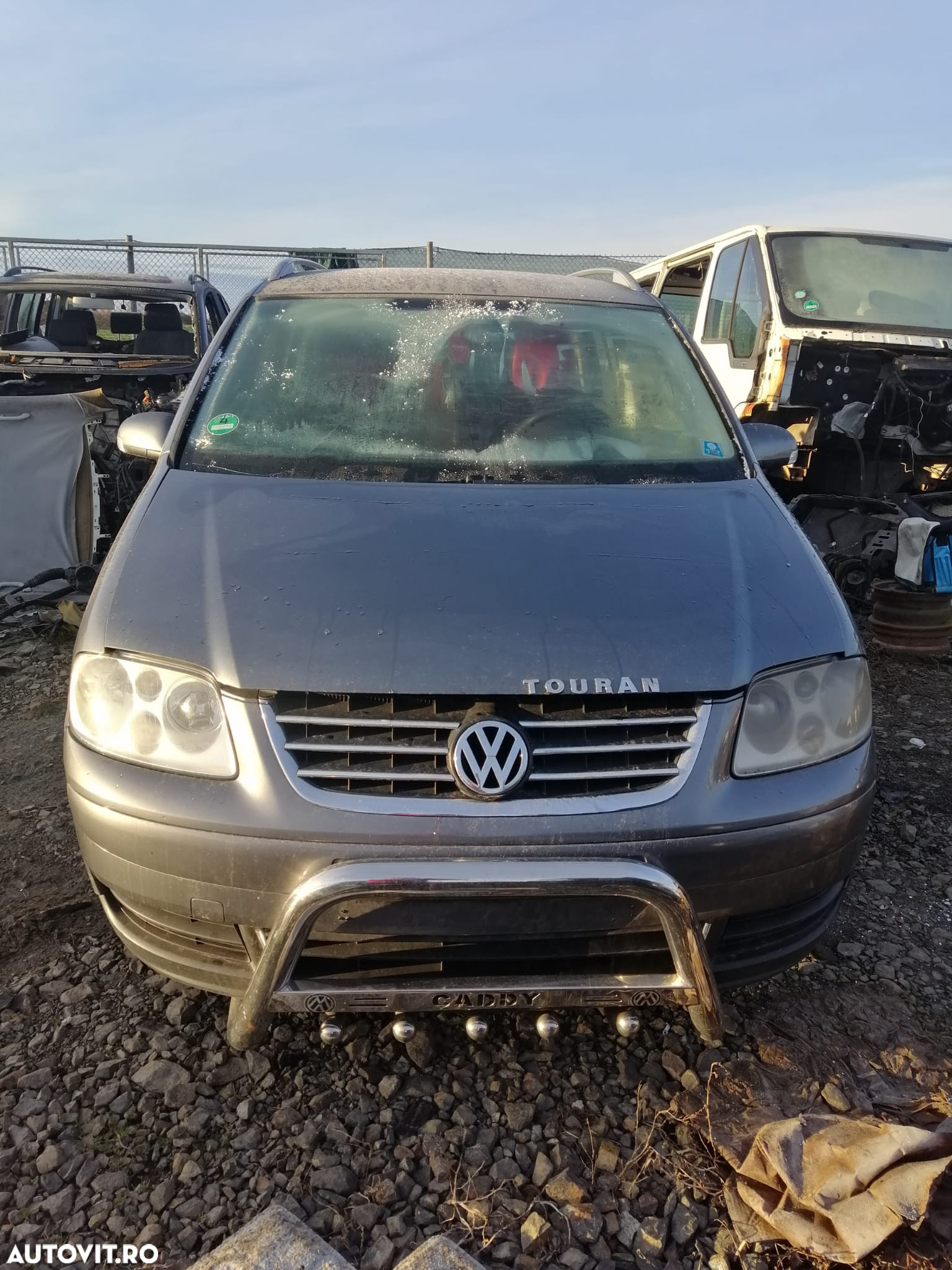 Dezmembre VW Touran 2.0 TDI - 4