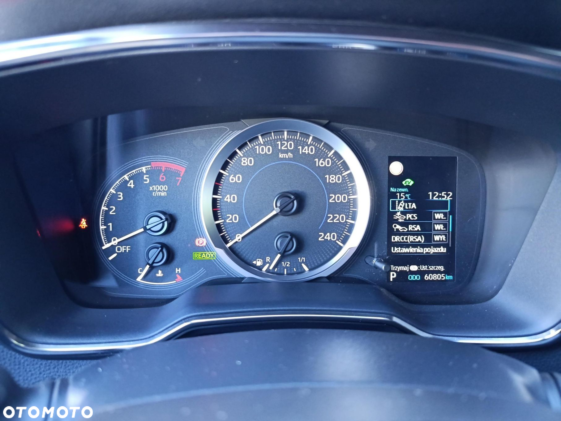 Toyota Corolla 1.8 Hybrid Comfort - 11