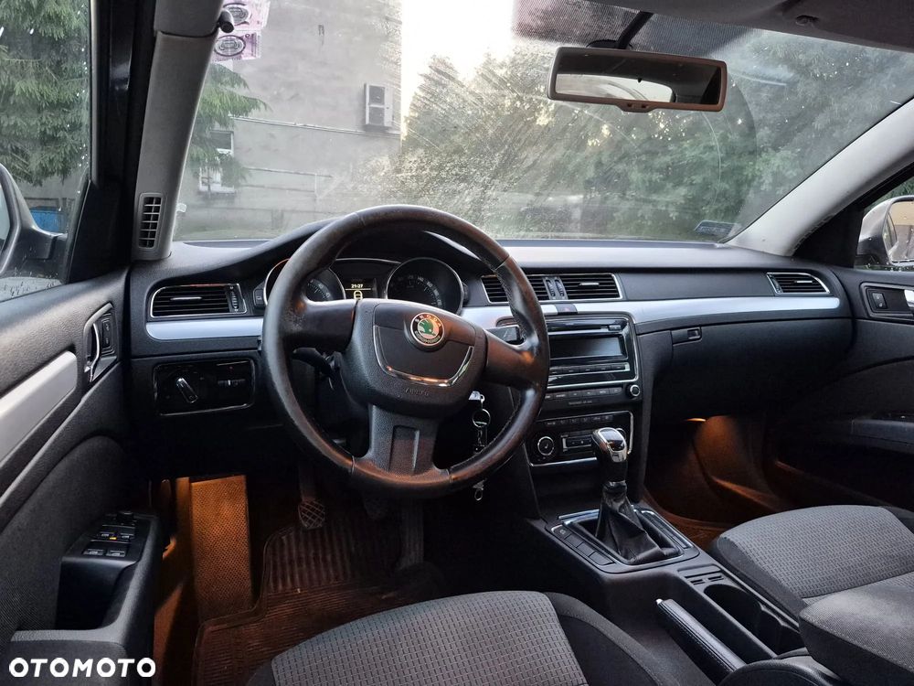 Skoda Superb 1.9 TDI Ambition - 8