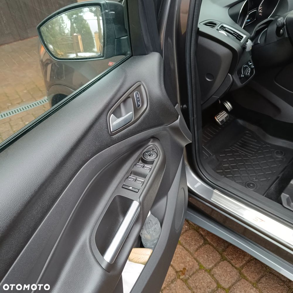 Ford Kuga 2.0 TDCi AWD ST-Line - 21