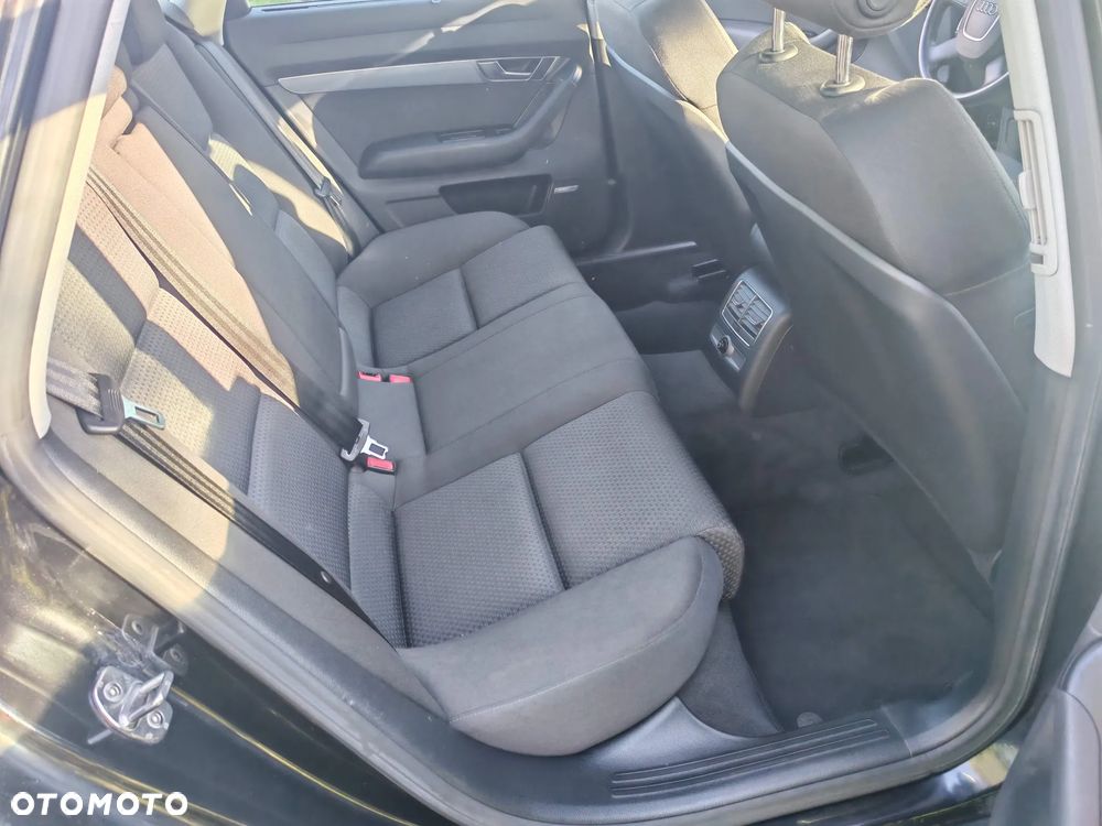 Audi A6 Limousine 2.4 - 9