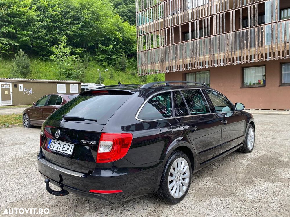 Skoda Superb 2.0 TDI DSG Exclusive - 3