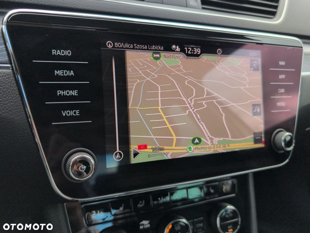 Skoda Superb 2.0 TDI SCR Style - 35