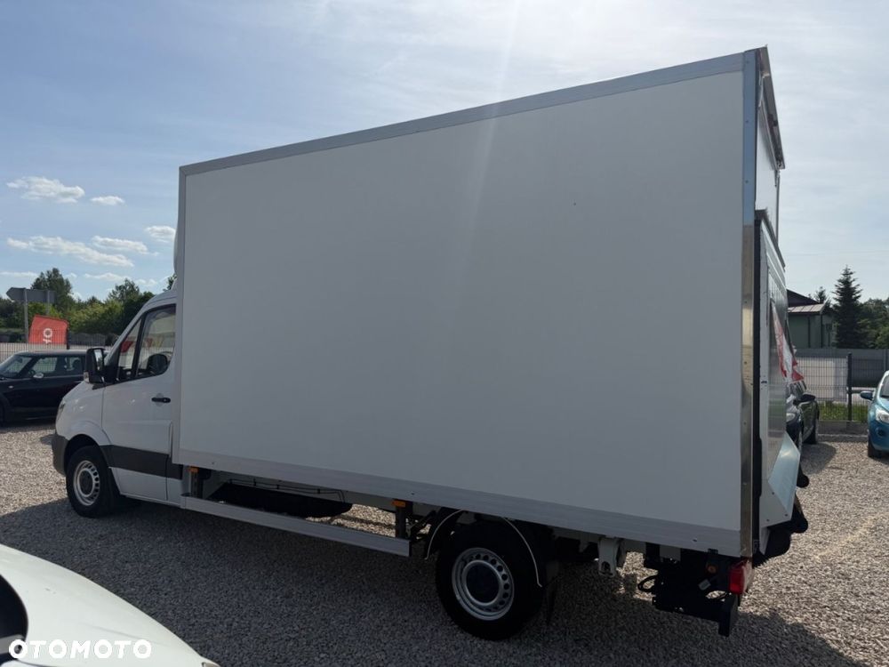 Mercedes-Benz Sprinter - 15