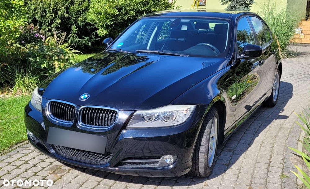 BMW Seria 3 318i - 1