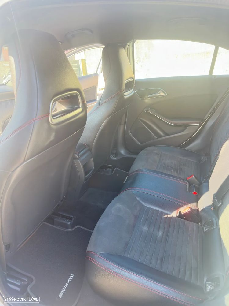 Mercedes-Benz A 180 d AMG Line - 8