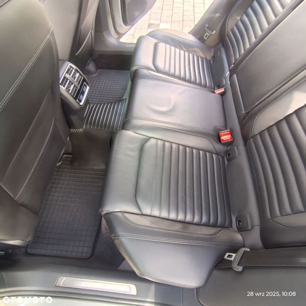 Volkswagen Passat - 24
