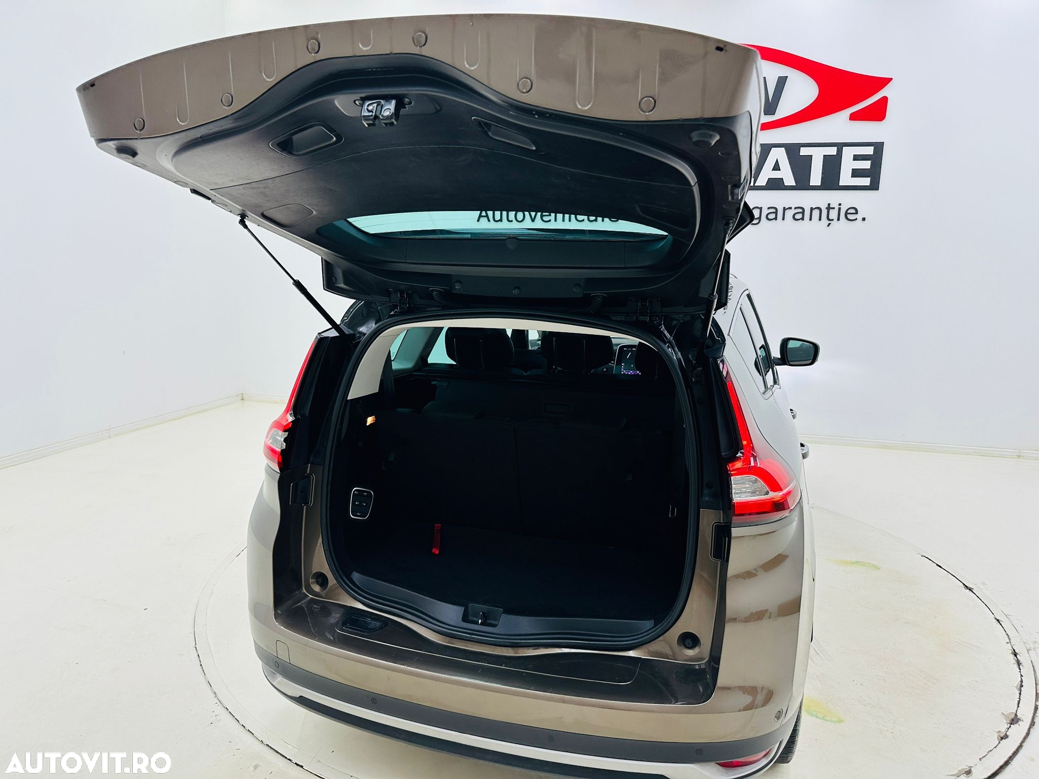 Renault Scenic - 28