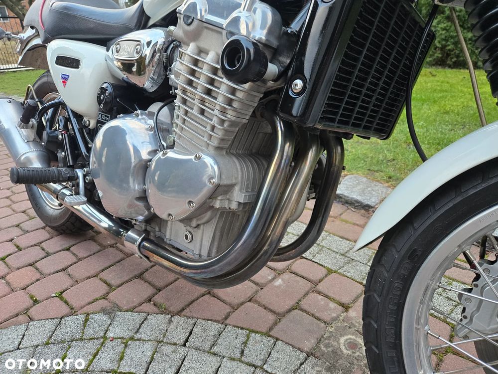 Triumph Thunderbird - 28