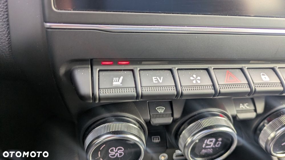 Renault Captur - 19