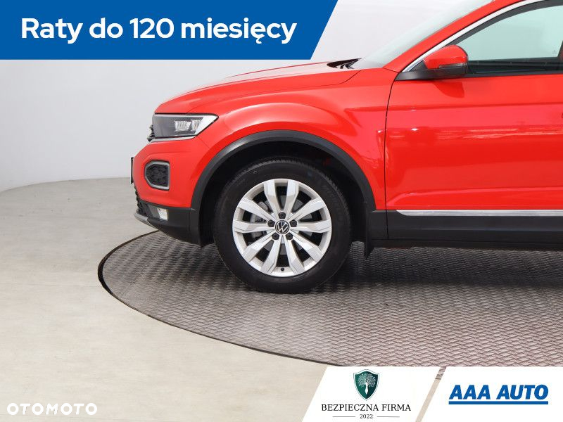 Volkswagen T-Roc - 15