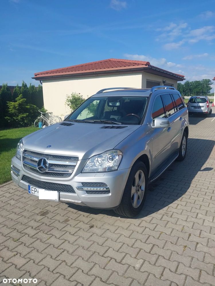 Mercedes-Benz GL 450 - 1