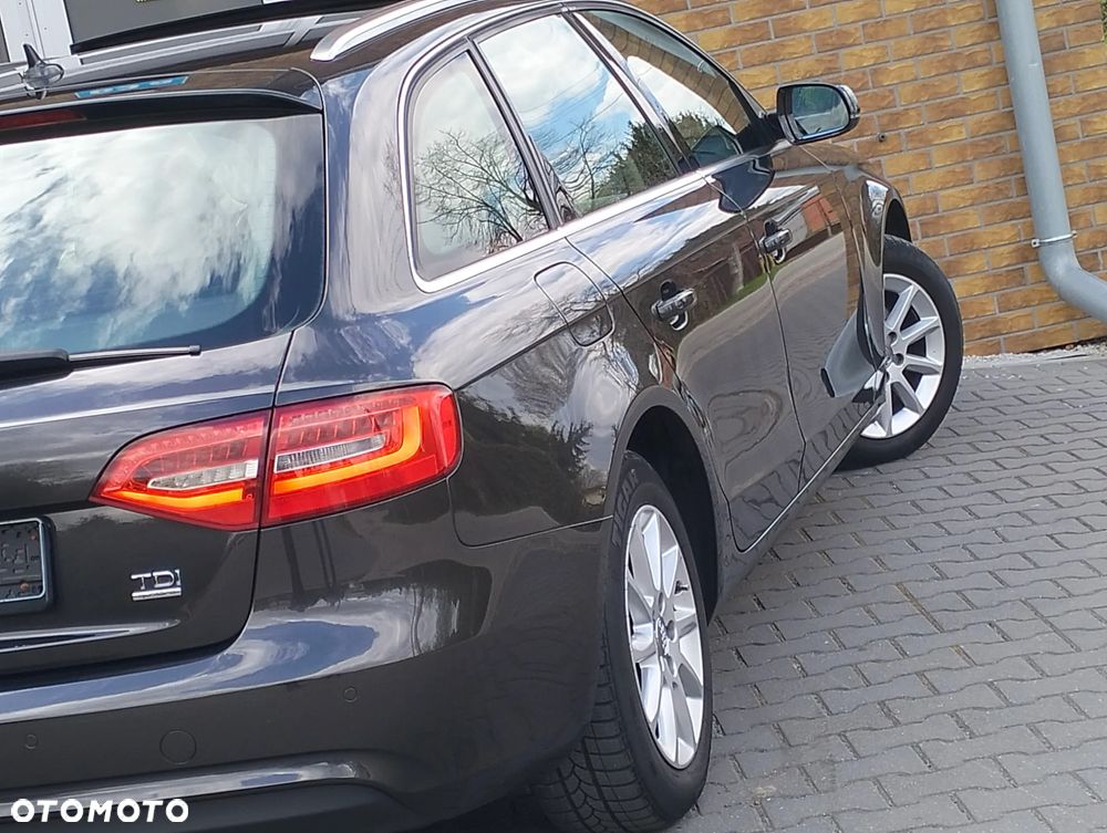 Audi A4 Avant 2.0 TDI DPF quattro Attraction - 7