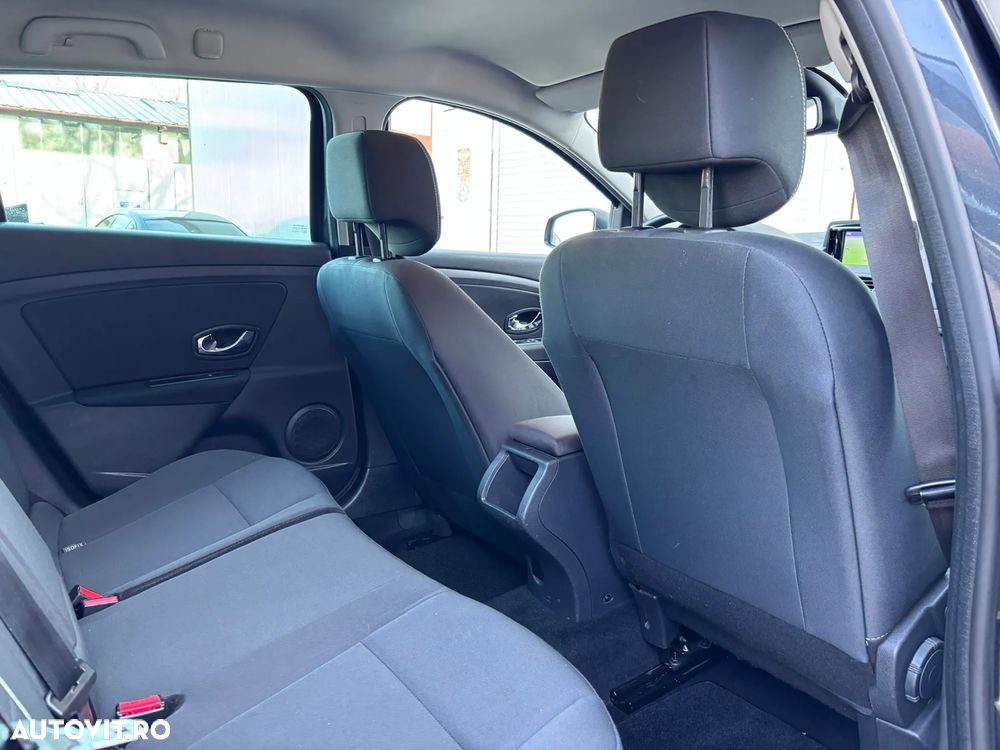 Renault Megane dCi 110 FAP LIMITED - 30