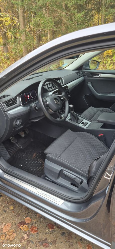 Skoda Superb 2.0 TDI SCR Ambition - 12
