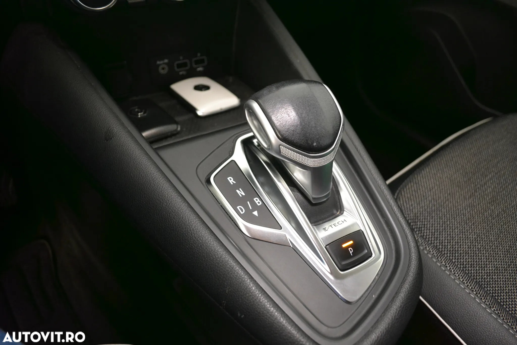 Renault Captur E-Tech Plug-In-Hybrid Intens - 21