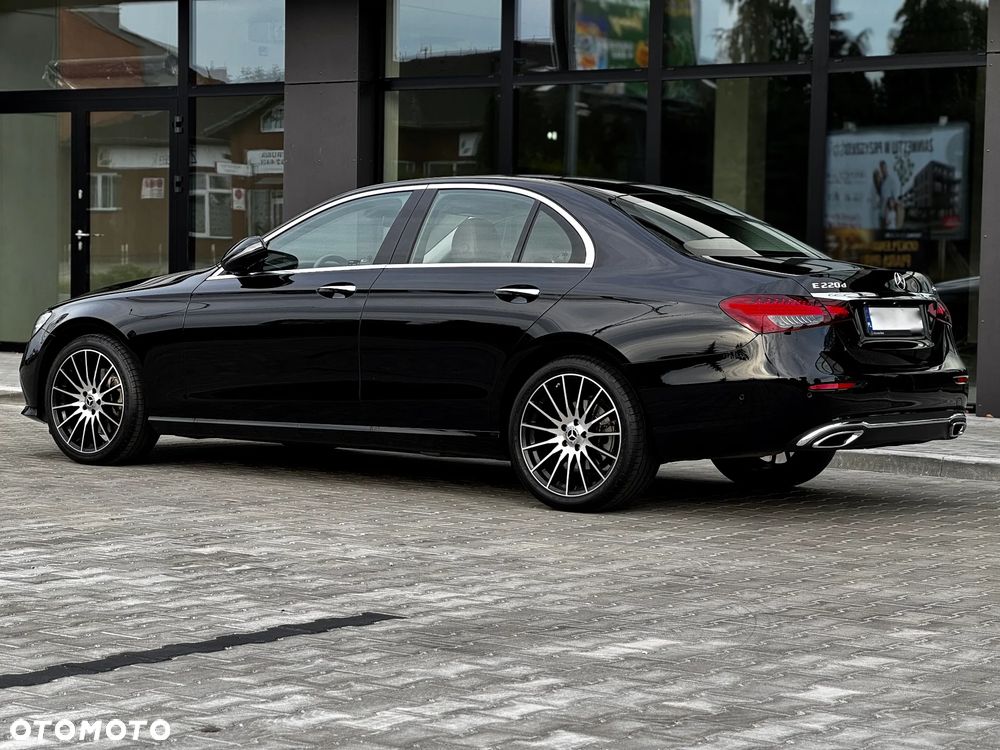 Mercedes-Benz Klasa E 220 d 4-Matic AMG/Avantgarde - 14