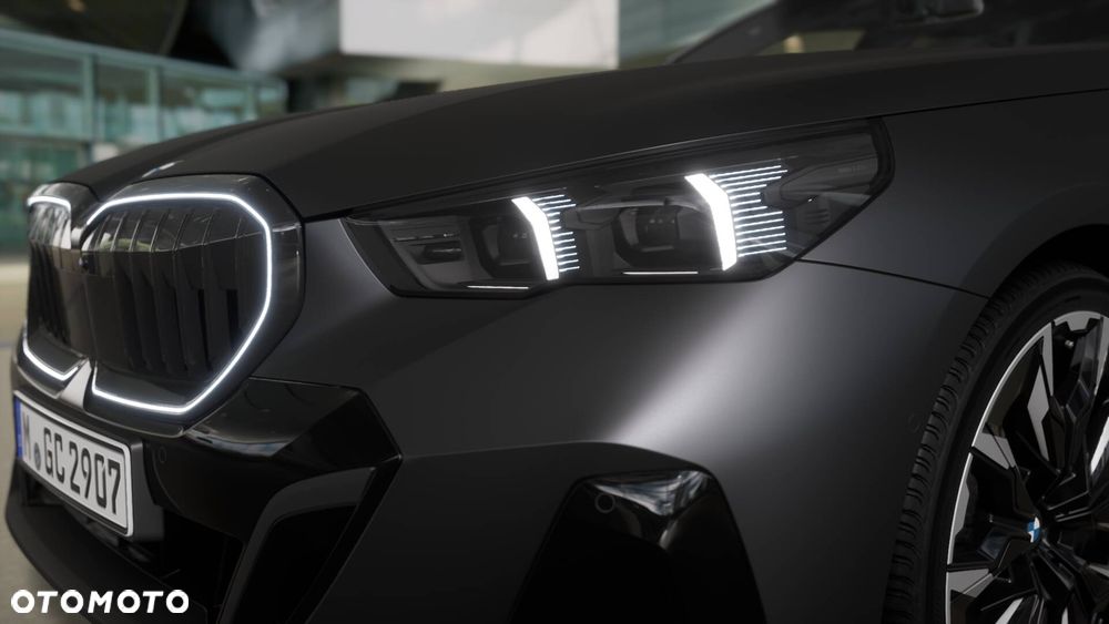 BMW Seria 5 540d xDrive mHEV M Sport - 8