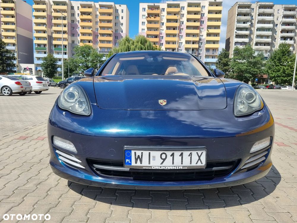 Porsche Panamera 4S - 5
