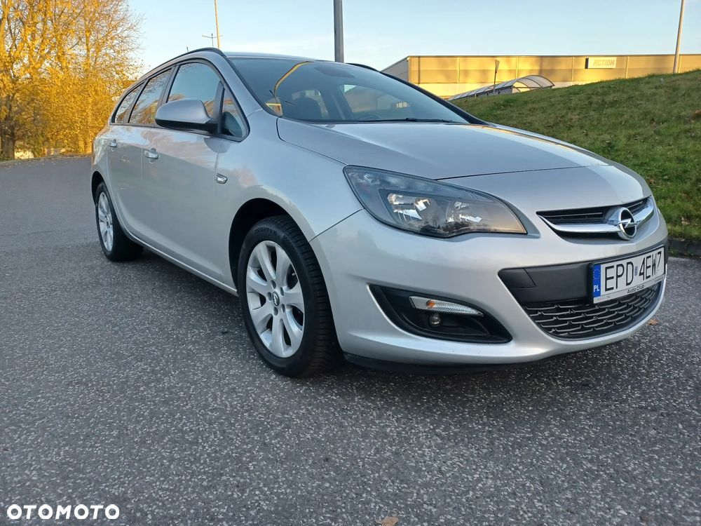 Opel Astra IV 1.6 CDTI Cosmo - 17