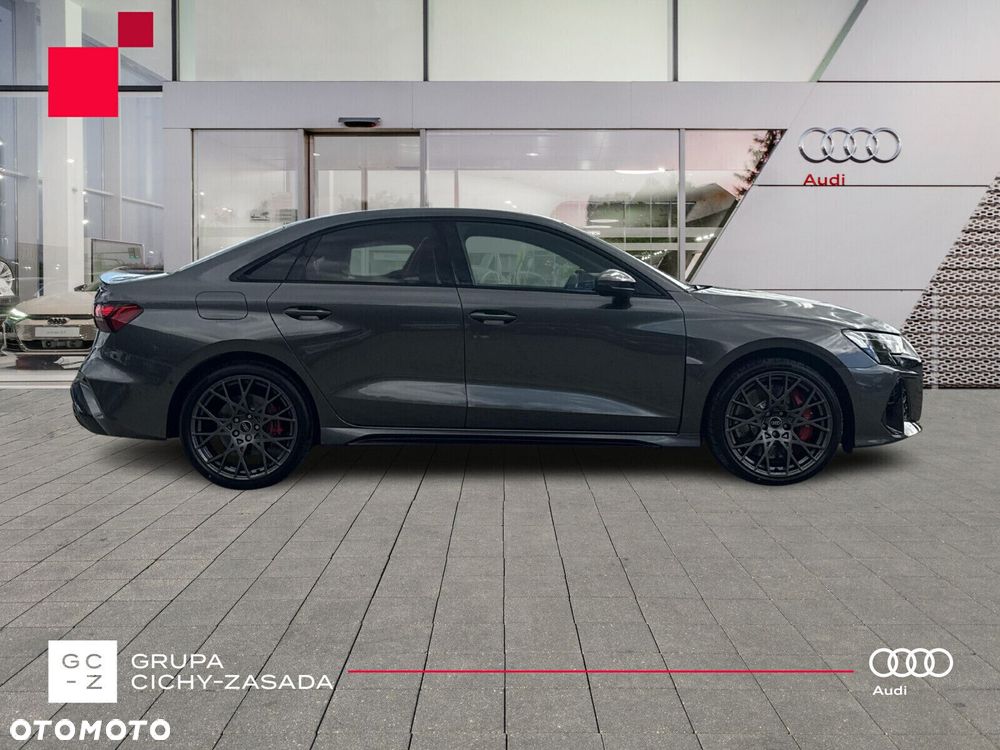 Audi RS3 Limousine - 6