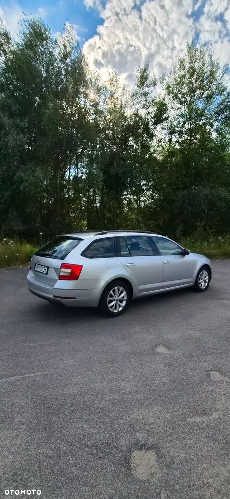 Skoda Octavia 1.6 TDI SCR Ambition - 4