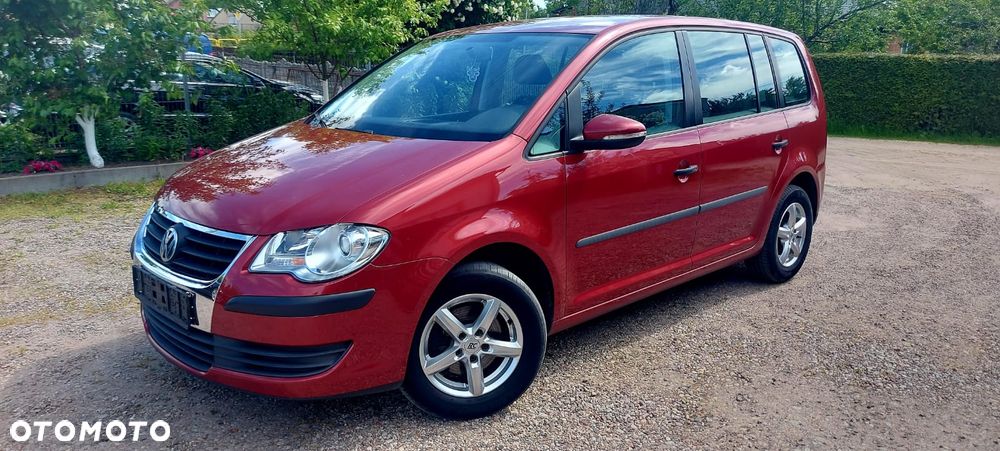 Volkswagen Touran 1.6 Conceptline - 2