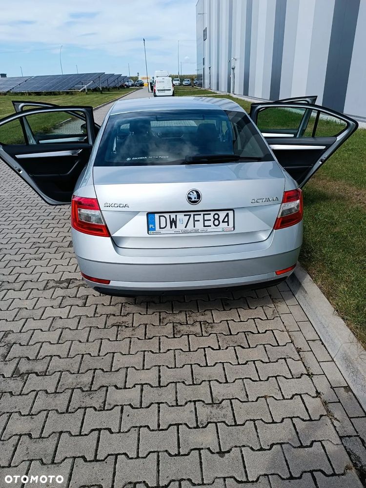 Skoda Octavia 1.6 TDI Ambition - 4