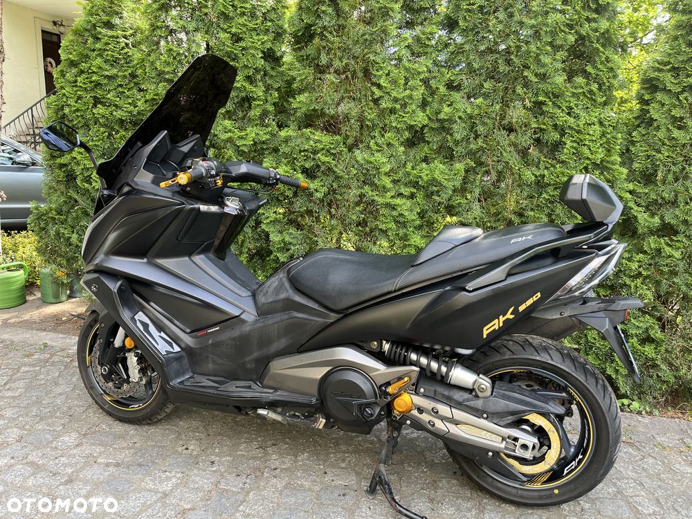 Kymco AK 550 - 6