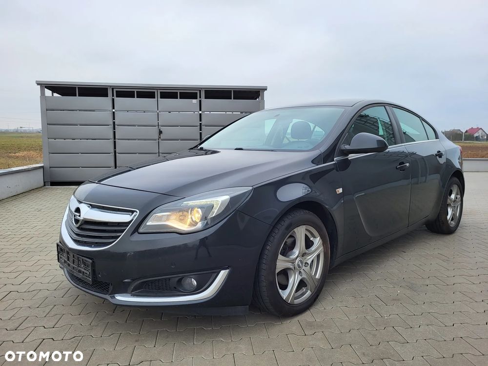 Opel Insignia - 1