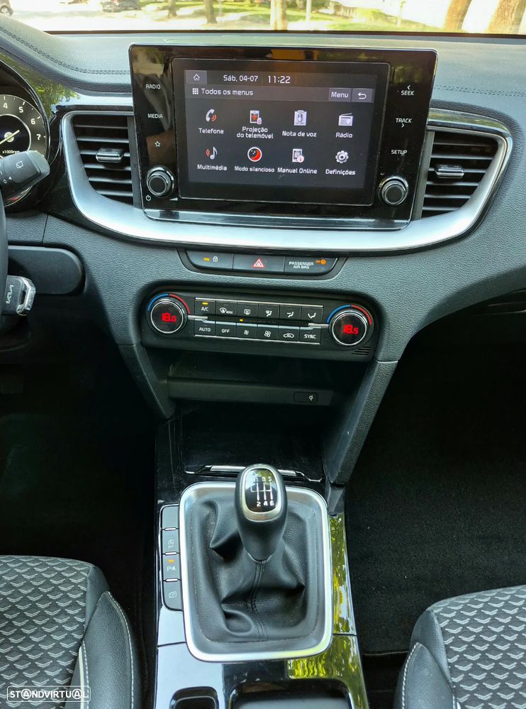 Kia Ceed SW 1.0 T-GDI Sport - 17