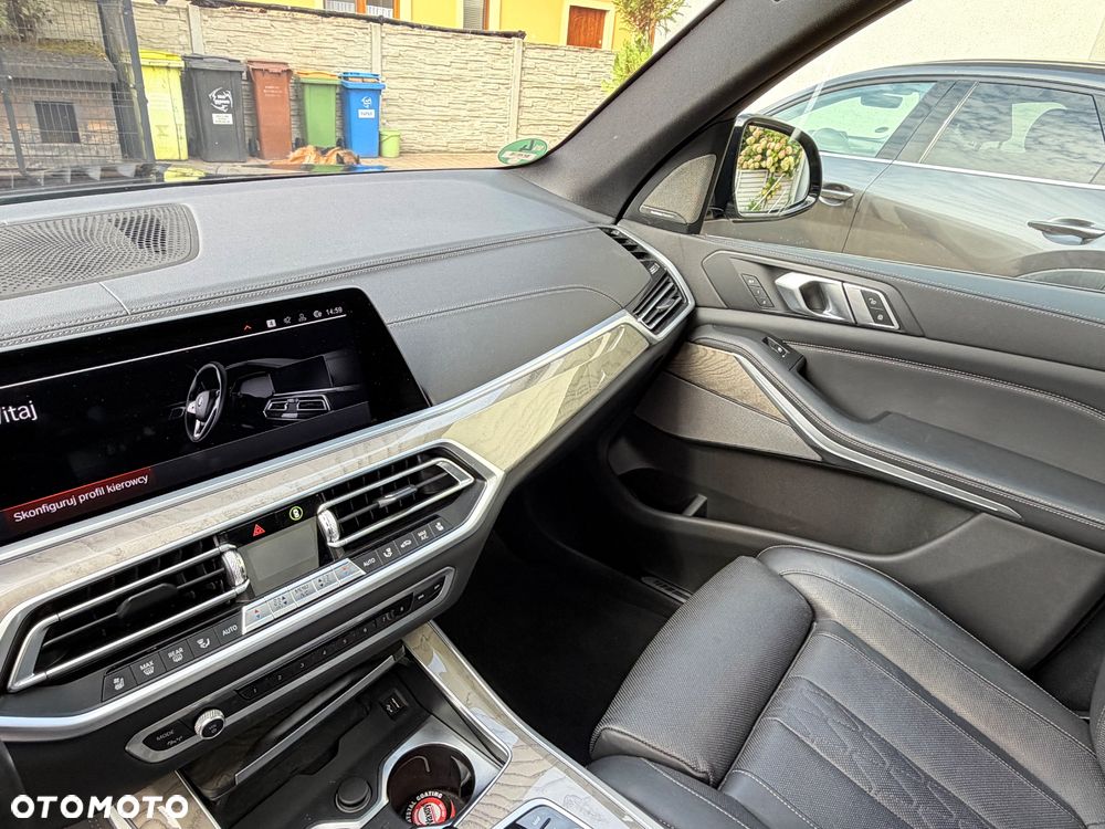 BMW X5 xDrive40d - 33