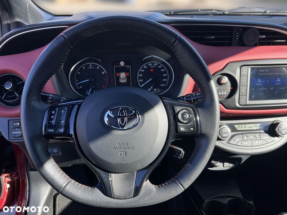 Toyota Yaris 1.5 Selection - 19