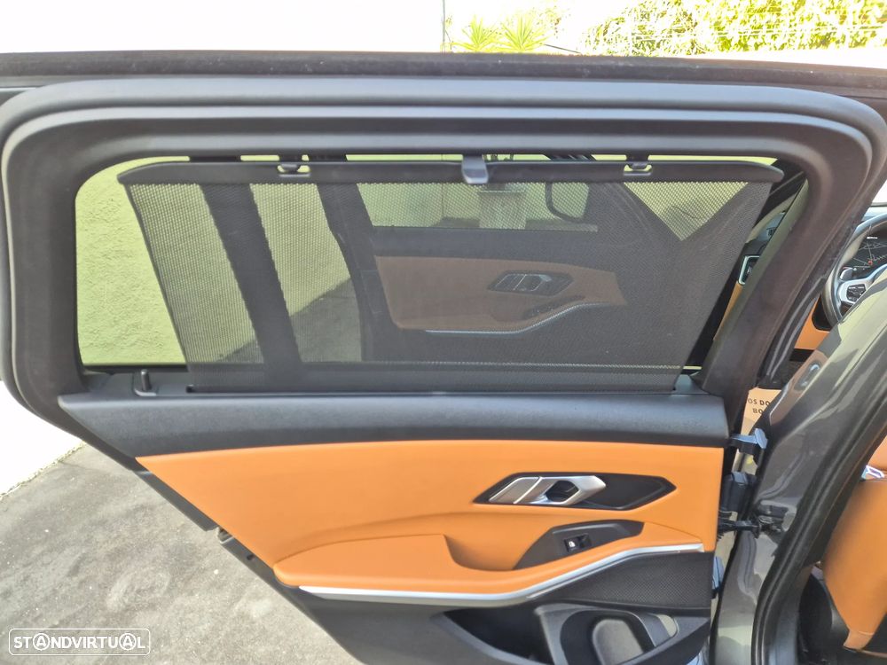 BMW 320 e Touring Line Luxury Auto - 47