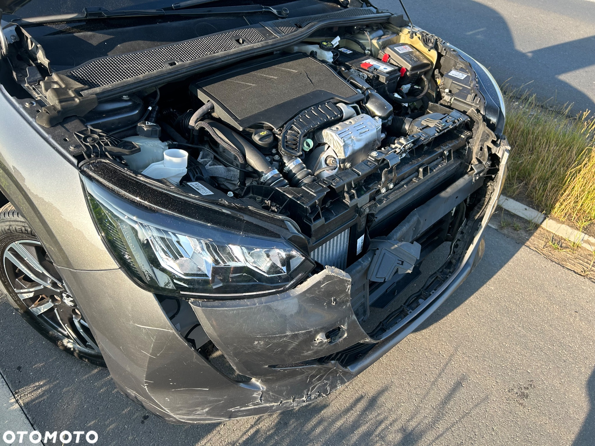 Peugeot 208 PureTech 100 Allure - 10