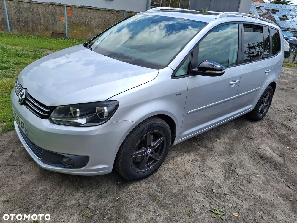 Volkswagen Touran - 1