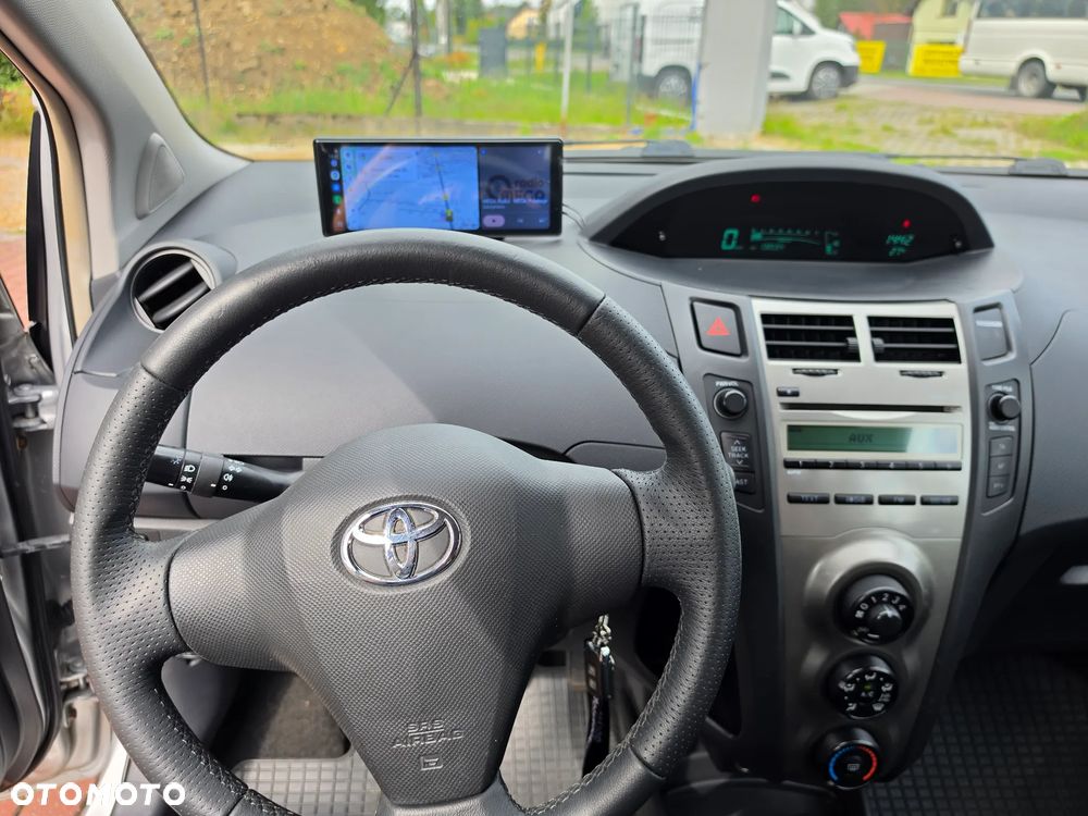 Toyota Yaris - 31